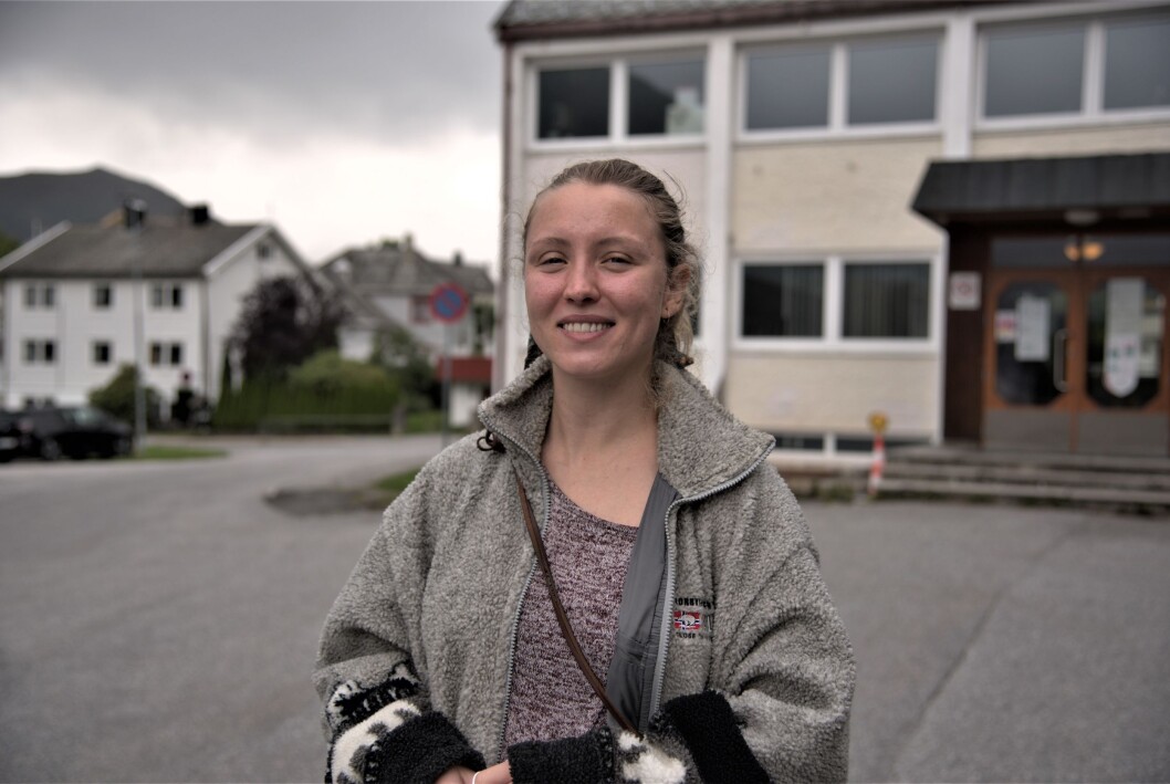 Hedvig Osen er tilhenger av forhåndstemming. Tirsdag ettermiddag benyttet hun seg av tilbudet i Volda. Hedvig Osen er tilhenger av forhåndstemming. Tirsdag ettermiddag benyttet hun seg av tilbudet i Volda.