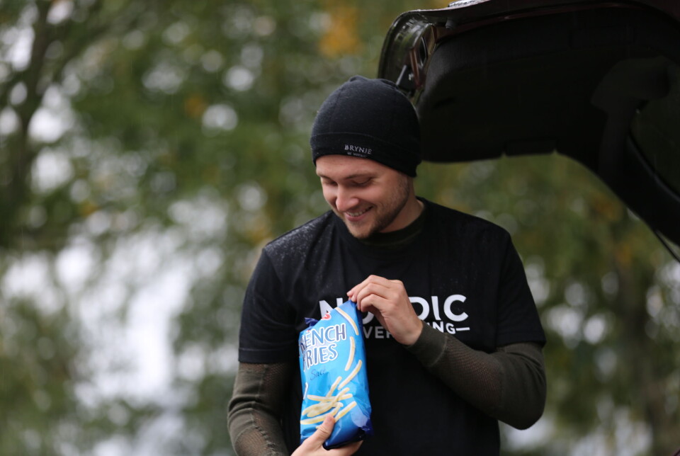 PROVIANT: Det er viktig å fylle på lagrene når en skal springe over 100 kilometer.