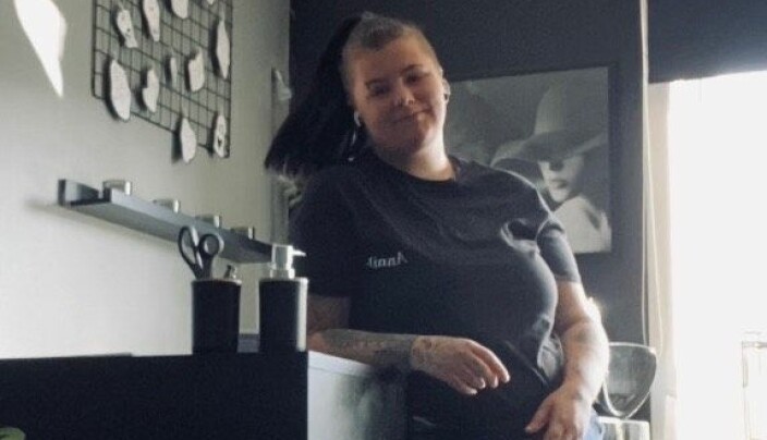 Anniken Hjelle har fått god hjelp fra familien med å åpne opp nytt tattoveringsstudio.