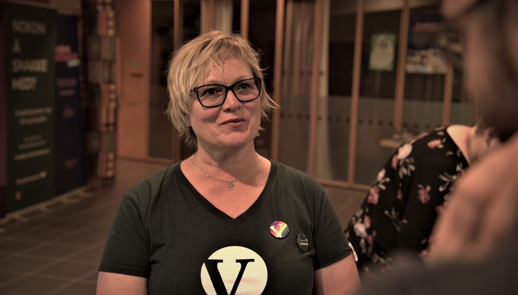 Lena Landsverk Sande kjempet til siste slutt, men ble ikke Stortingspolitiker. Hun er uansett ved godt mot, og sier det viktigste var at Venstre kom over sperregrensen. Lena Landsverk Sande kjempet til siste slutt, men ble ikke Stortingspolitiker. Hun er uansett ved godt mot, og sier det viktigste var at Venstre kom over sperregrensen.