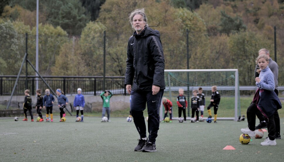 Jan Åge Fjørtoft kjørte sin versjon av «Mesternes Mester» med ungene på River Plate. Jan Åge Fjørtoft kjørte sin versjon av «Mesternes Mester» med ungene på River Plate.