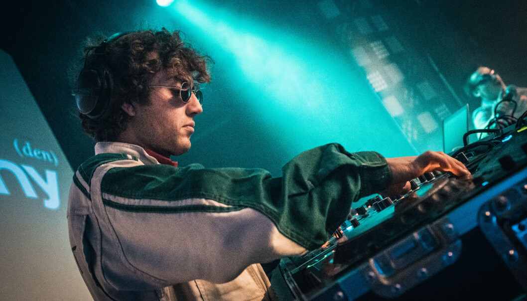 Tech-houseartist Yo Johnny fra Danmark var festivalens første avslørte Tech-houseartist Yo Johnny fra Danmark var festivalens første avslørte
