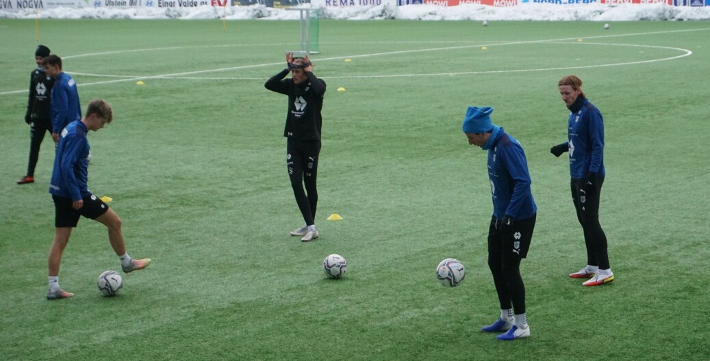 ØNSKET: Kristoffer Strand Ødven (i shorts) følte seg ønsket fra første stund. Nå er han klar for å hjelpe Hødd til OBOS-ligaen. ØNSKET: Kristoffer Strand Ødven (i shorts) følte seg ønsket fra første stund. Nå er han klar for å hjelpe Hødd til OBOS-ligaen.