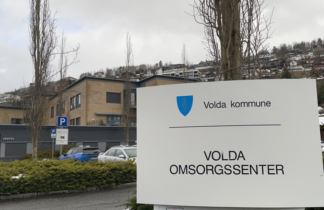VOLDA: Volda omsorgssenter søker mange nye medarbeidere. VOLDA: Volda omsorgssenter søker mange nye medarbeidere.