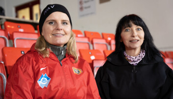 GODT SAMARBEID: Hanne Reite Keyn fra Bergsøy IL og Lilly Arlen-Larsen fra kvalifiseringssenteret samarbeidet om å organisere fredsmarkeringen. GODT SAMARBEID: Hanne Reite Keyn fra Bergsøy IL og Lilly Arlen-Larsen fra kvalifiseringssenteret samarbeidet om å organisere fredsmarkeringen.