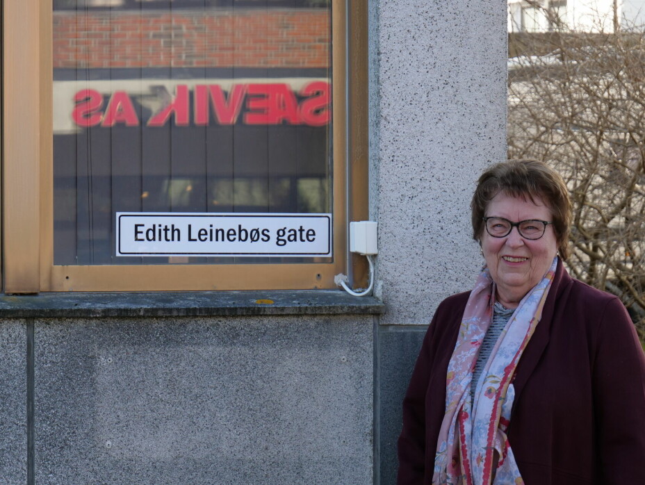 EDITH LEINEBØS GATE: Rådhusgata i Fosnavåg vart til Edith Leinebøs gate på kvinnedagen.