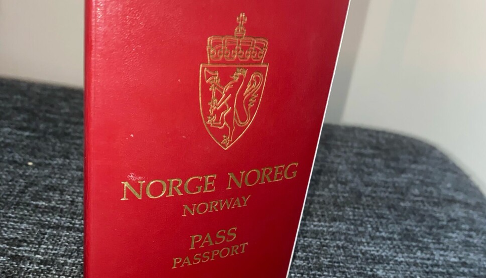 UTGÅTT: Mange innbyggere på Søre Sunnmøre har pass som har gått ut på dato. Skal du ut å reise må du snart fornye passet for å kunne bevege deg utenfor landegrensene.