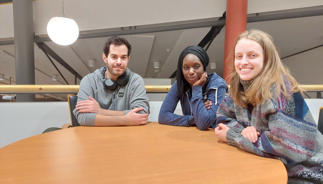 Studentene Fady Gemayel, Maly Wane og Gwendolyn Wordenweber. Studentene Fady Gemayel, Maly Wane og Gwendolyn Wordenweber.