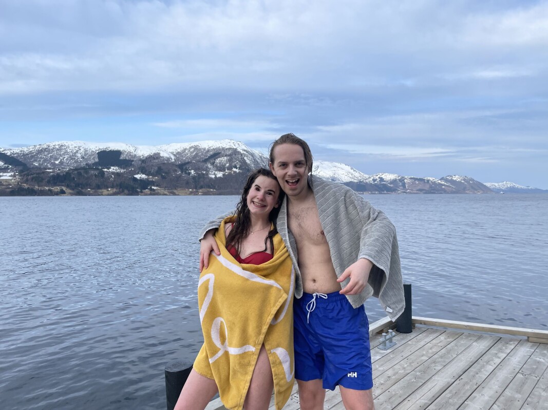 VOLDA/ANDANESET: Reporterne Miriam Breck Moen og Andreas Molvig fikk en forfriskende start på uka. VOLDA/ANDANESET: Reporterne Miriam Breck Moen og Andreas Molvig fikk en forfriskende start på uka.