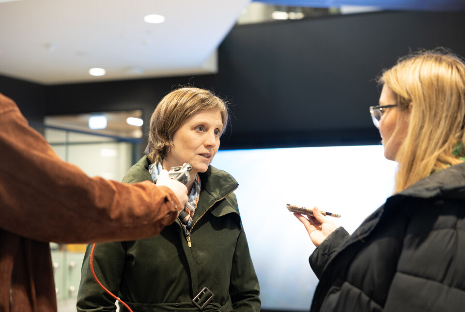 Kjersti Toppe mener at kommunene og frivillige oragnisasjoner er viktige i arbeidet med å integrere flyktninger. Kjersti Toppe mener at kommunene og frivillige oragnisasjoner er viktige i arbeidet med å integrere flyktninger.