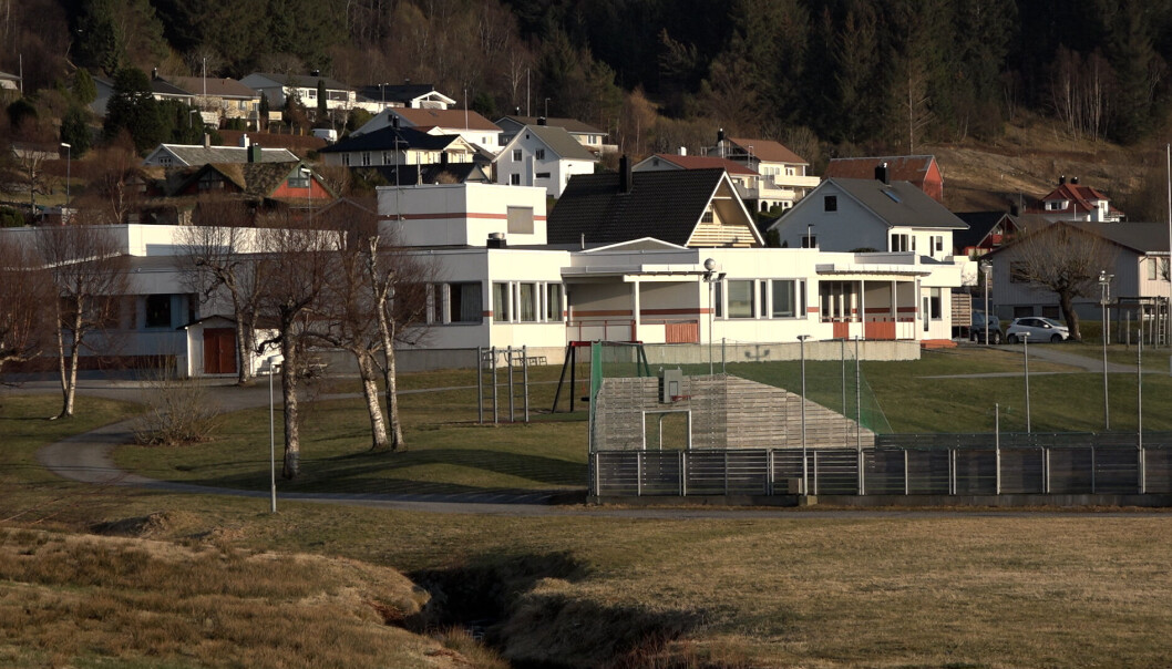 ULSTEIN KOMMUNE: Ulstein skule går en usikker skjebne i møte. ULSTEIN KOMMUNE: Ulstein skule går en usikker skjebne i møte.