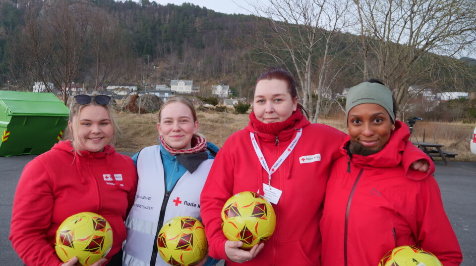 STILLER OPP: Røde Kors Sørøya. F.v.: Hermine Dalsøren, Amanda Låbakk, Marte Holseker, Tamara Opstad.