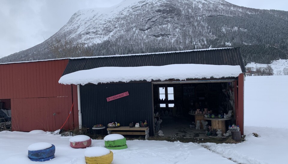 BELIGGENHET: I følge Nydal ligger Betonggarasjen i verdens fineste dal. BELIGGENHET: I følge Nydal ligger Betonggarasjen i verdens fineste dal.