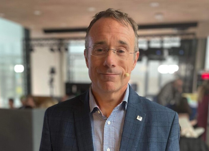 BEKYMRINGSFULL UTVIKLING: Rektor ved høgskulen, Johann Roppen, frykter at forslaget til regjeringen kan bety starten på innføring av skolepenger for alle. BEKYMRINGSFULL UTVIKLING: Rektor ved høgskulen, Johann Roppen, frykter at forslaget til regjeringen kan bety starten på innføring av skolepenger for alle.
