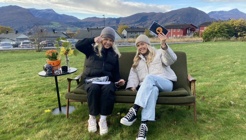 AUTUMN IS COMING: Det er to tydelige tegn på at høsten endelig er her. Bladene har blitt gule og Nærsynet har høstsending! AUTUMN IS COMING: Det er to tydelige tegn på at høsten endelig er her. Bladene har blitt gule og Nærsynet har høstsending!