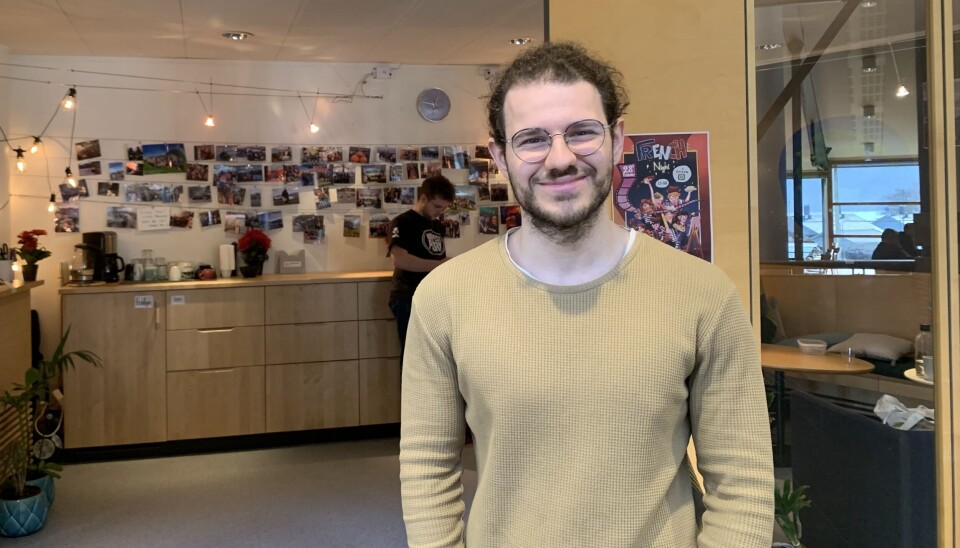 SELVLÆRT: Josè har selv lært seg norsk, gjennom blant annet nettbaserte kurs.