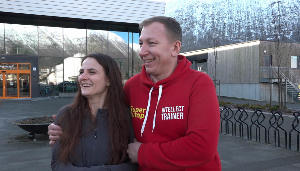 KJEMPER FORTSATT: Alona Kolpak og Mykola Palmarchuk er blant arrangørene av solidaritetsmarkeringen i Ørsta.