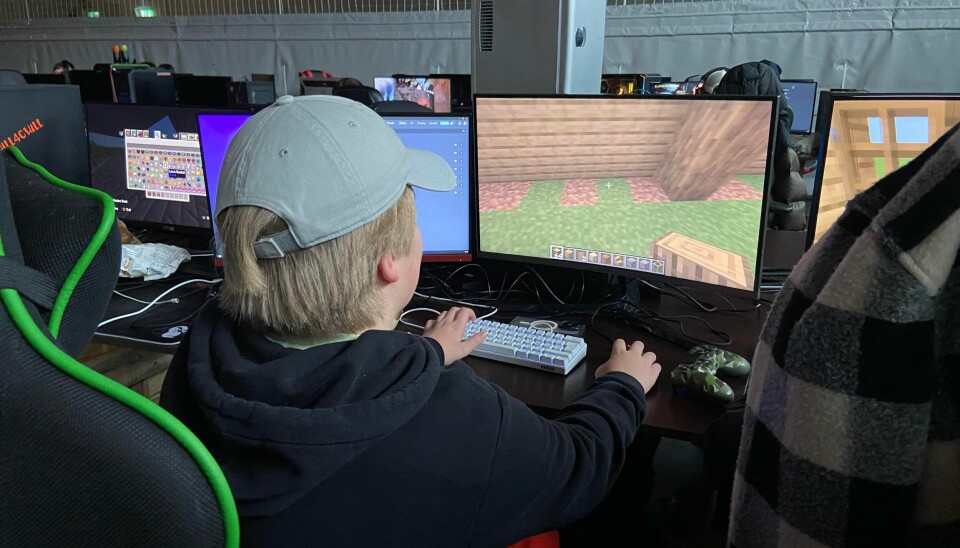 SPILLEGLEDE: Erik Stammes (12) deltar på en felles Minecraft-konkurranse på UlsteinLAN.