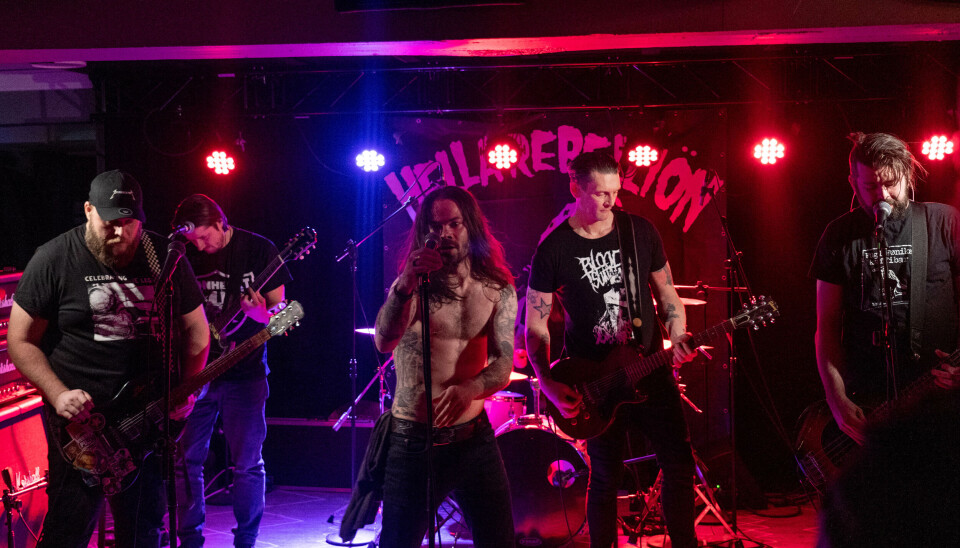HARD PUNK & ROLL: Hella Rebelliön skapte god stemning fra scenen fredag kveld. HARD PUNK & ROLL: Hella Rebelliön skapte god stemning fra scenen fredag kveld.