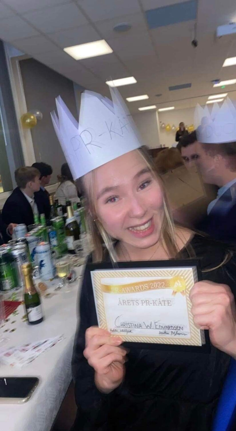 PR: Klassen til Christina har fått med seg at hun driver med sosiale medier. PR: Klassen til Christina har fått med seg at hun driver med sosiale medier.