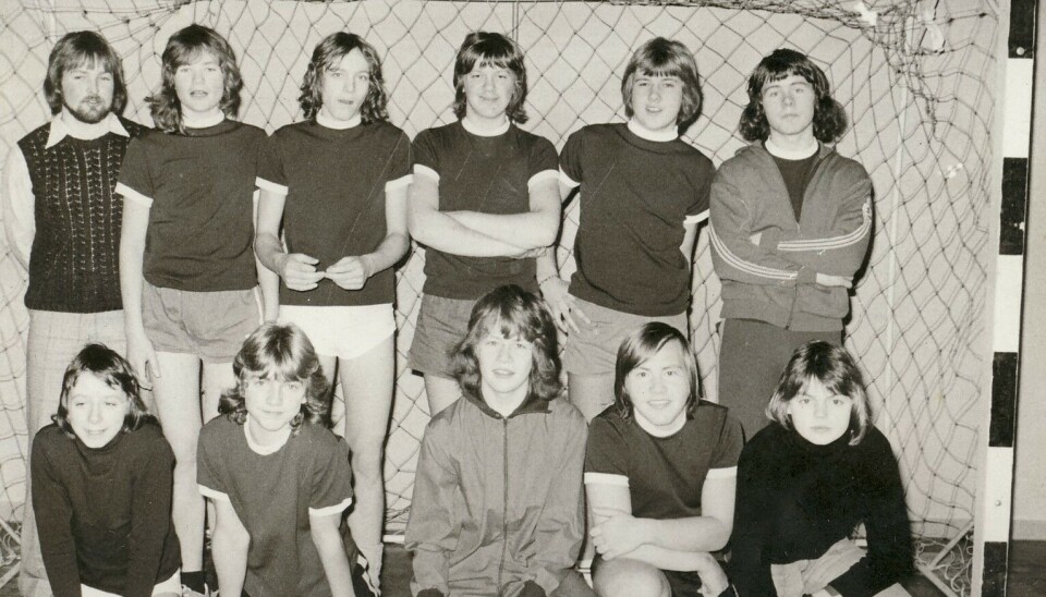 GJENGEN: Som starta håndballag for menn i Volda 1973-74. Bak fv: Knut Krumsvik (trenar), Geir Dale, Øyvind Lied, Jan H.Løset, Per O.Støyle og Jon P.Lied. Framme frå venstre: Jørn Kvalen, Frode Sætre, Ove Krumsvik, Trond Svendsen og Jan Reite. GJENGEN: Som starta håndballag for menn i Volda 1973-74. Bak fv: Knut Krumsvik (trenar), Geir Dale, Øyvind Lied, Jan H.Løset, Per O.Støyle og Jon P.Lied. Framme frå venstre: Jørn Kvalen, Frode Sætre, Ove Krumsvik, Trond Svendsen og Jan Reite.