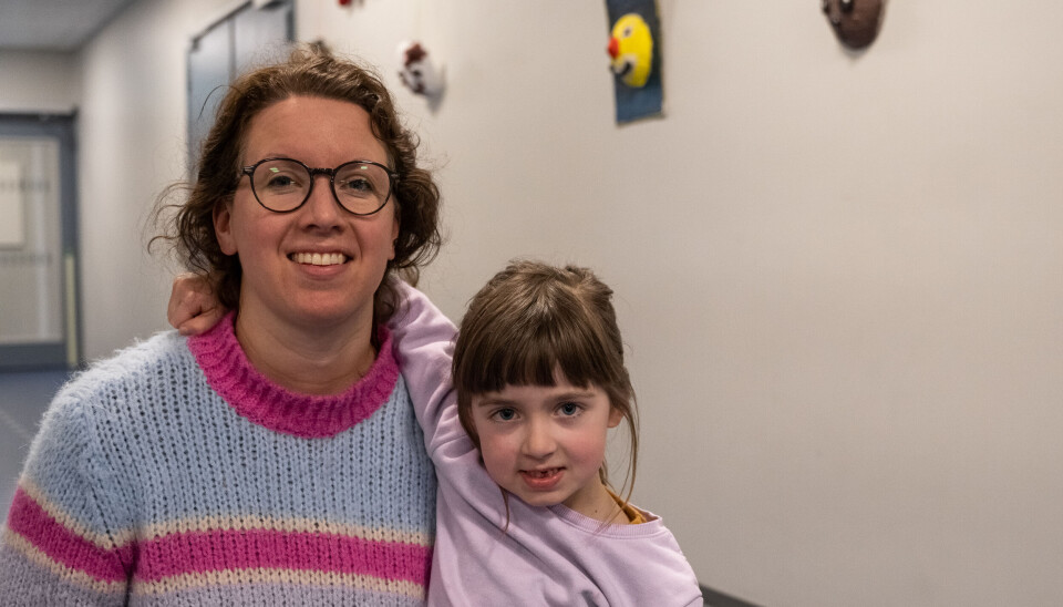 KJEKK TIME: Både mor, Ingvild og datter, Frida er godt fornøgde med kulturskuletilbodet i Volda.