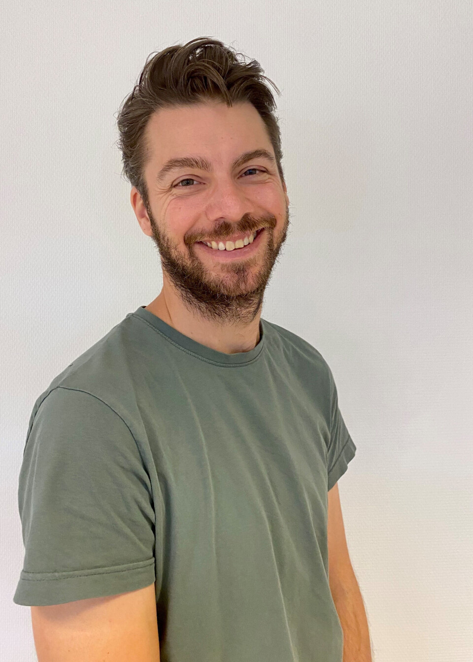 GIVENDE ARBEID: Carl-Axel Bang-Ellingsen er glad for at flere tør å ta kontakt, men understreker behovet for flere frivillige.