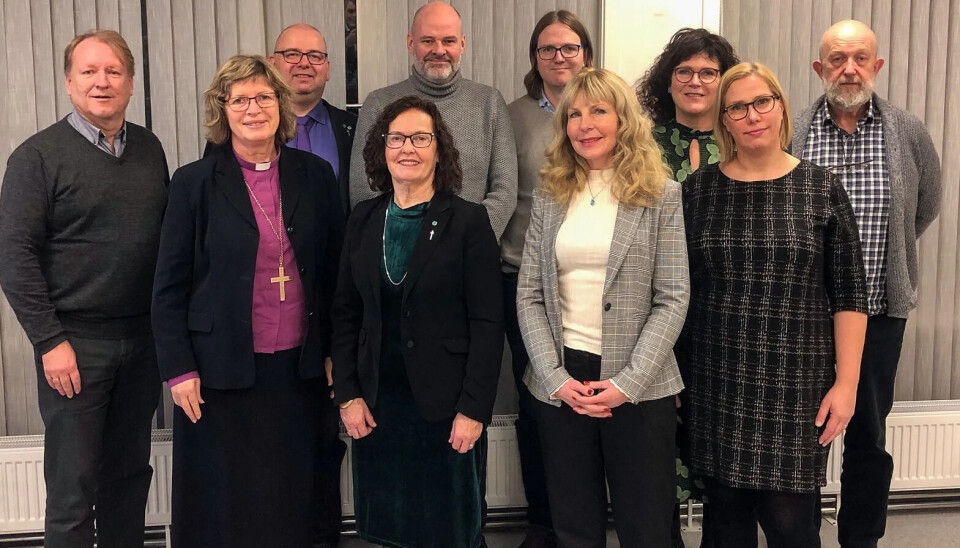 BISPEDØMMERÅDET 2020-2024: Bak fra v.: Frode Rabbevåg, Olav Myklebust, Ole Martin Grevstad, Arne Moltubak, Rikke Elisabeth Grevstad Kopperstad, Olav Rønneberg. Framme frå v.: Biskop Ingeborg Midttømme, Ann-Kristin Sørvik, Monika Tettli, Therese Kristin Utgård. BISPEDØMMERÅDET 2020-2024: Bak fra v.: Frode Rabbevåg, Olav Myklebust, Ole Martin Grevstad, Arne Moltubak, Rikke Elisabeth Grevstad Kopperstad, Olav Rønneberg. Framme frå v.: Biskop Ingeborg Midttømme, Ann-Kristin Sørvik, Monika Tettli, Therese Kristin Utgård.
