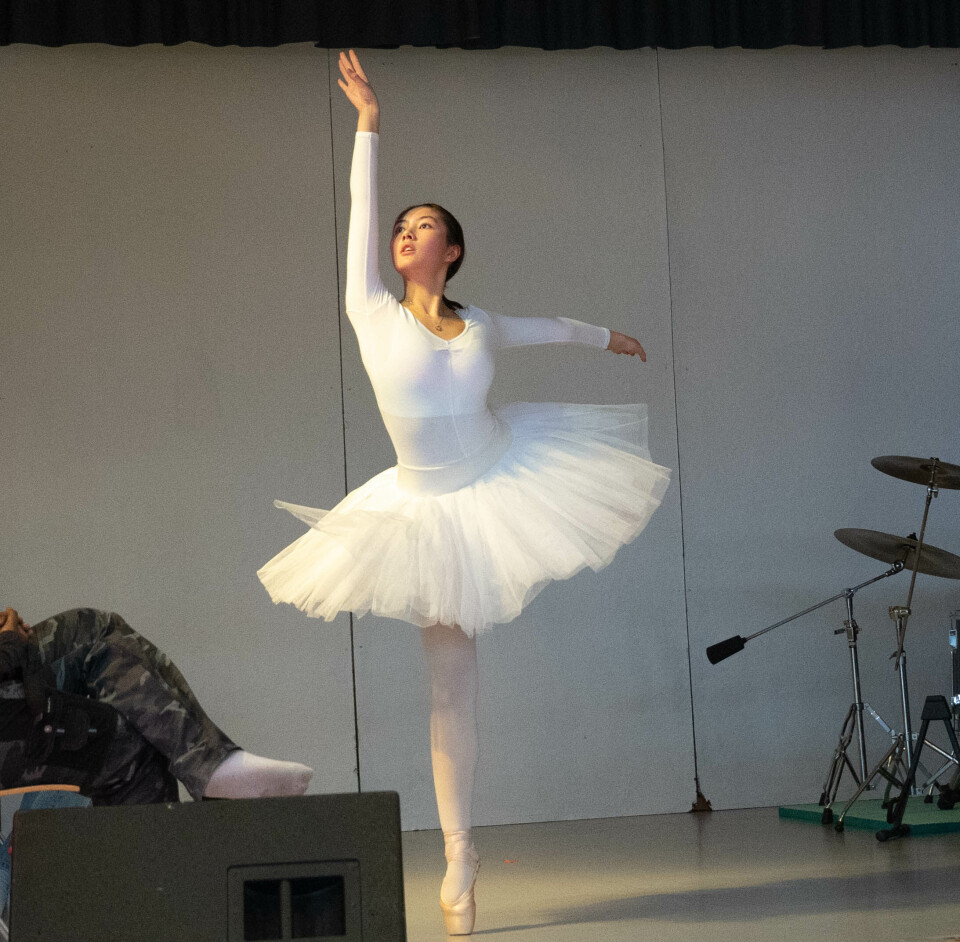 Ragna sin karakter er en ballerina som er usikker på om det er karrieren hun egentlig ønsker. Ragna sin karakter er en ballerina som er usikker på om det er karrieren hun egentlig ønsker.