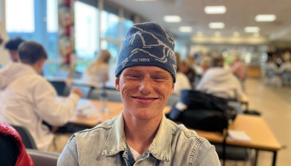 SITTER PÅ GJERDET: Jack Almo tror han vet hvem han skal stemme på. SITTER PÅ GJERDET: Jack Almo tror han vet hvem han skal stemme på.