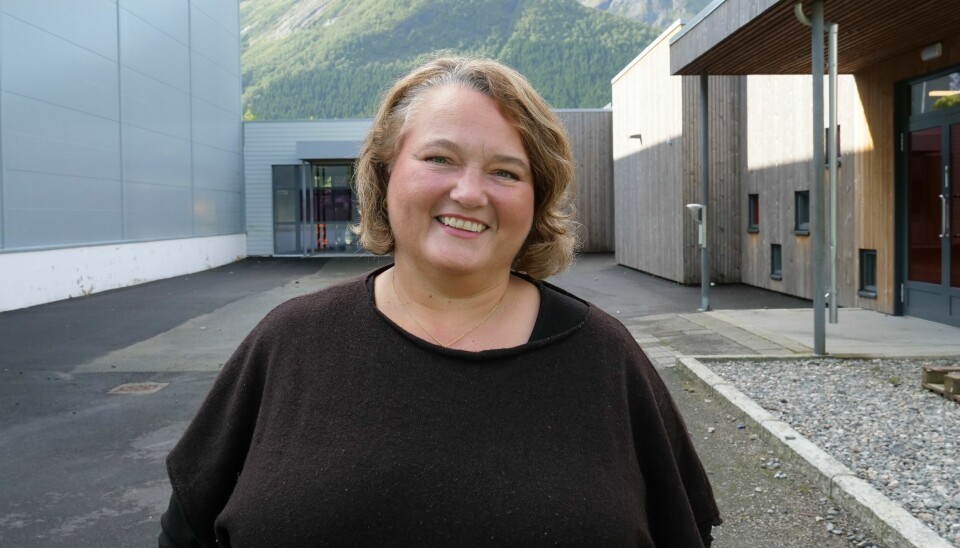 ROLIG: Tove Halse Digernes, 1. kandidat i Senterpartiet Ørsta smiler til tross for dystre prognoser for partiet.