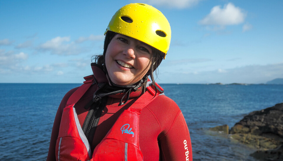Linn Therese Sævik utfordra seg sjølv med å hoppe i havet. Linn Therese Sævik utfordra seg sjølv med å hoppe i havet.