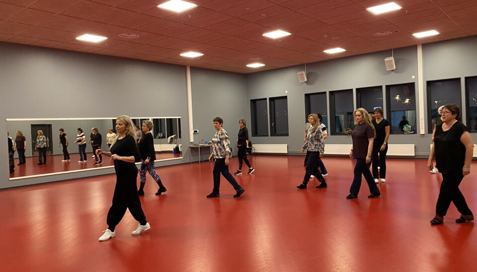 UNDERVISER: Trude Dalene holder kurs i linedance for alle nivåer flere ganger i uken. UNDERVISER: Trude Dalene holder kurs i linedance for alle nivåer flere ganger i uken.