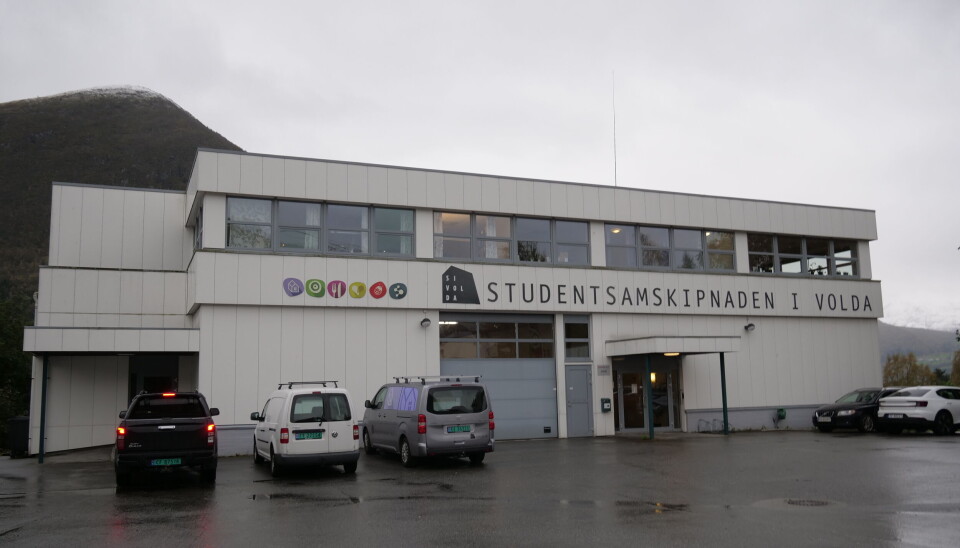 STUDENTSAMSKIPNADEN I VOLDA: Studentene i Volda må vente lenge for psykologtime. Studentsamskipnaden mener tilbudet er godt nok. STUDENTSAMSKIPNADEN I VOLDA: Studentene i Volda må vente lenge for psykologtime. Studentsamskipnaden mener tilbudet er godt nok.