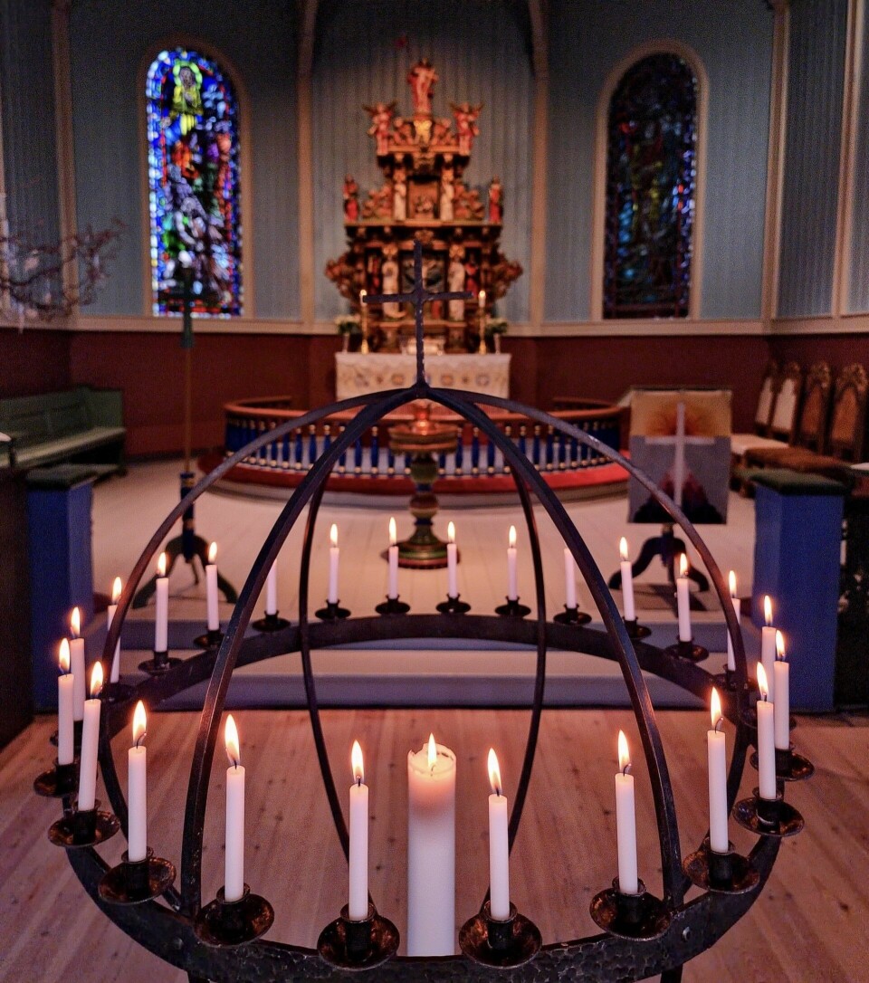 LYSGLOBEN: åpen for lystenning hver onsdag i fastetiden.