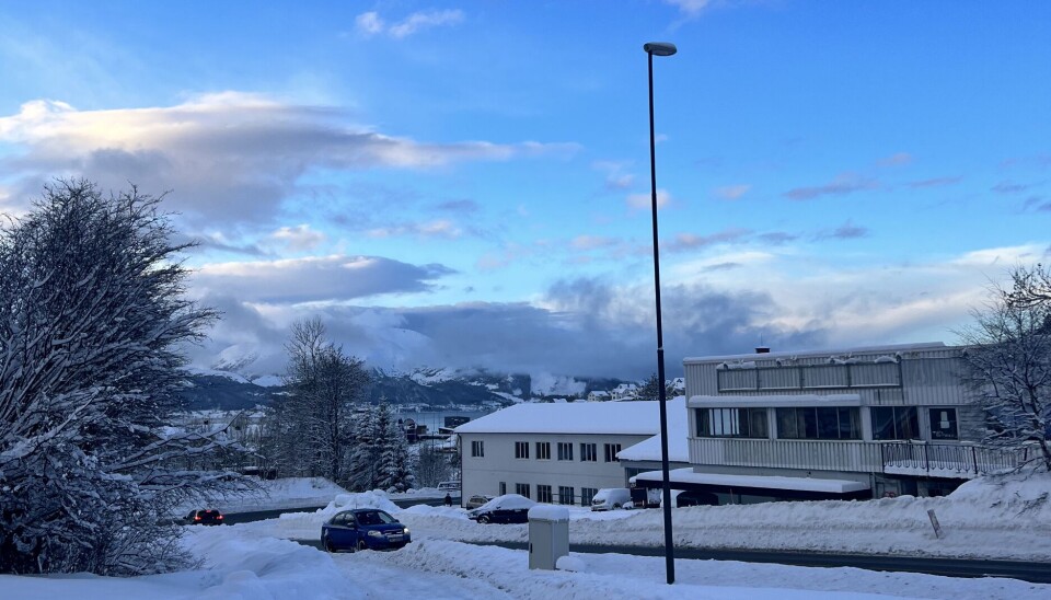 SMELTA: Denne snøen er ikkje å sjå lenger, men det er nok for tidleg å pakke bort snøskuffa.