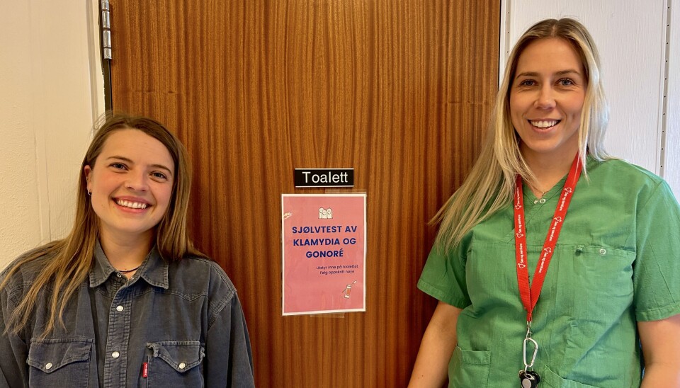 OPPSTARTERENE: Karoline Einang og Victoria Sørensen er helsesykepleiere på Helsestasjonen i Volda for unge og studenter. De kaller tilbudet litt hjemmesnekra hittil.