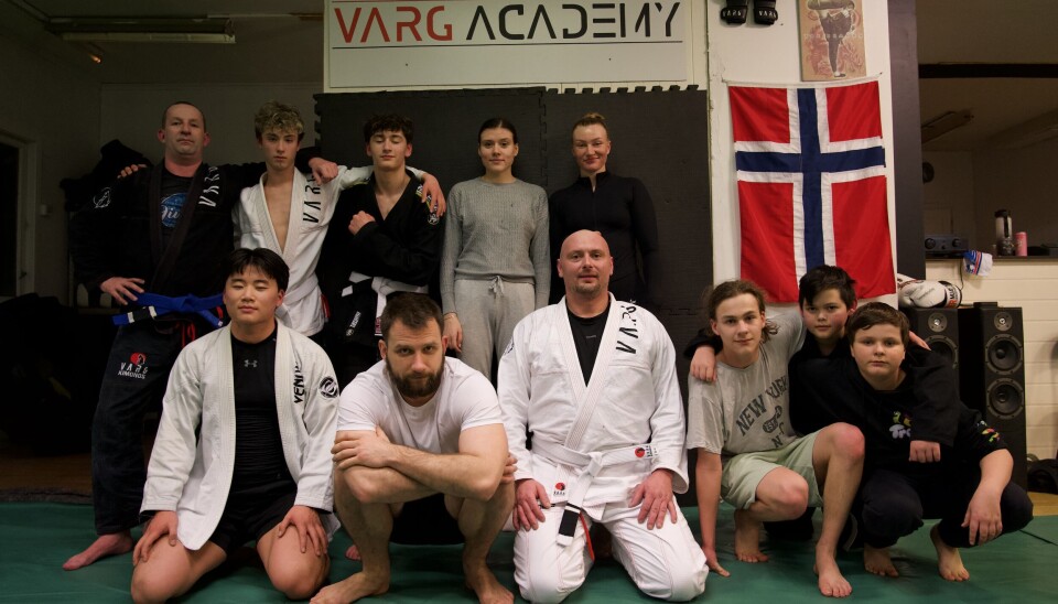 SAMLET GJENG: Dette var deltakerne som dukket opp på trening tirsdag kveld. Øverst fra venstre: Bjørn-Erik Osmark, Sebastian Kråkenes, Kasper Bialach, Patricija Konovaluka, Lerita Elise Melhus. Nede fra venstre: Henrik Hjertenes, Benas Gedvilas, Thomasz Bialach, David Sivertsøl, Daniel Paulsen.