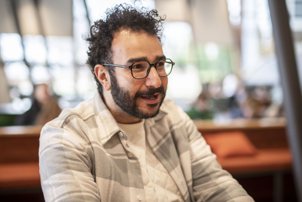FLYKTET: Maher Othman har selv flyktet fra krig, og nå vil han bruke stemmen sin for andre i samme situasjon.