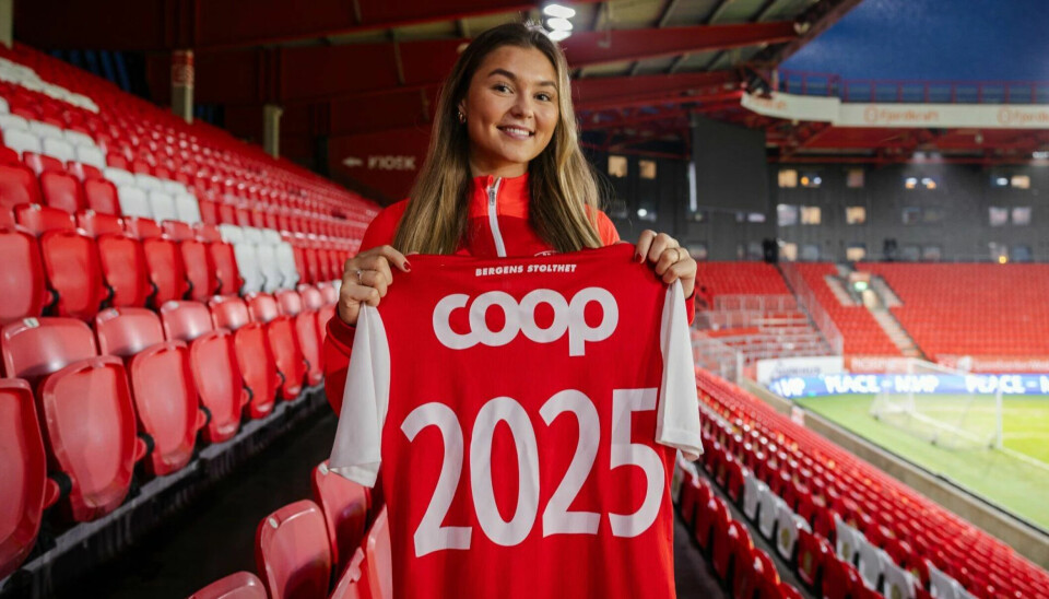 SIKRET SIGNATUREN: Anna Aahjem har signert avtale med bergensklubben som strekker seg ut 2025-sesongen.
