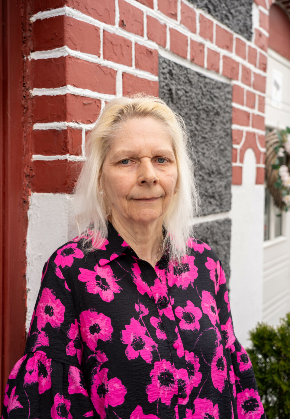 BRENNER FOR Å HJELPE: Oddny har hjertet for healing og forklarer at pengene ikke er det hun legger mest vekt på.