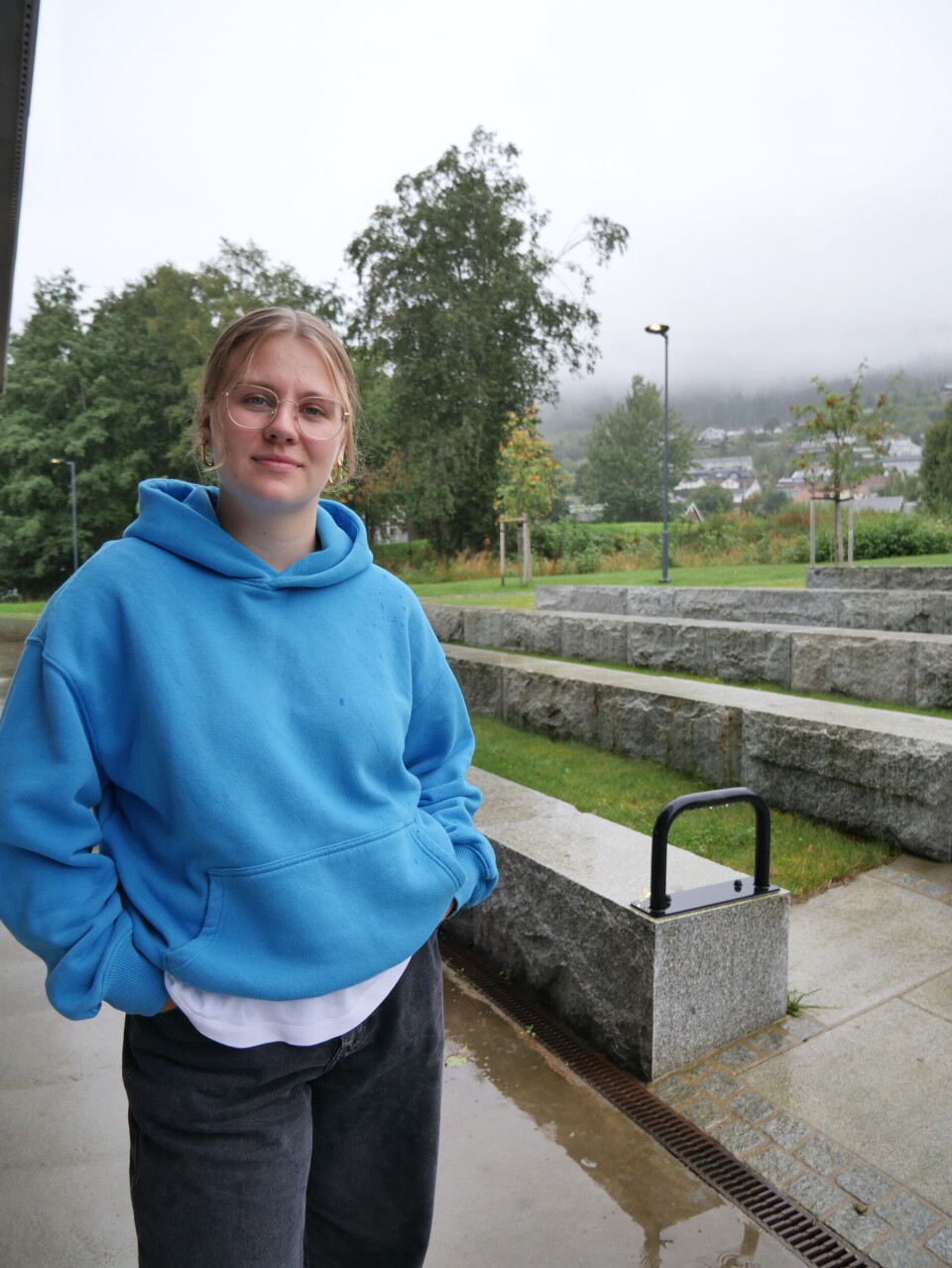 FRISK LUFT: Terese Carlsen (21) valgte å studere i Volda blant fjell og hav.