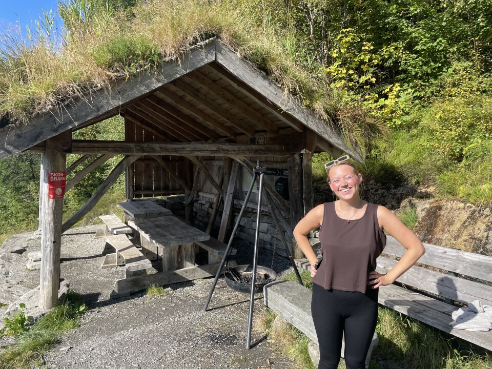 OVERTALT: Etter en dag i Volda ble storbyjenta Cora Nilsen Hovet forelsket i bygdelivet.