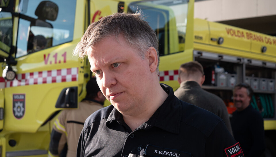 BRANNINGENIØR: Knut Øystein Ekroll, synes det er fint at barn også får en innføring i brannsikkerhet.