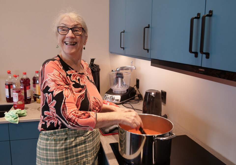 Else Mork stiller opp som kokk i klubben.