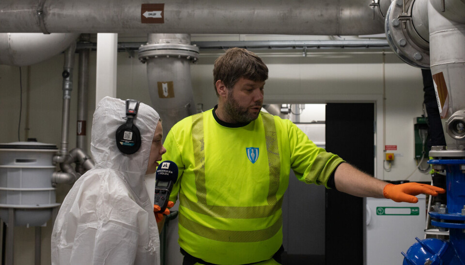 UREN SONE: Passende arbeidsklær er viktig for å beskytte seg fra gris fra avløpet.