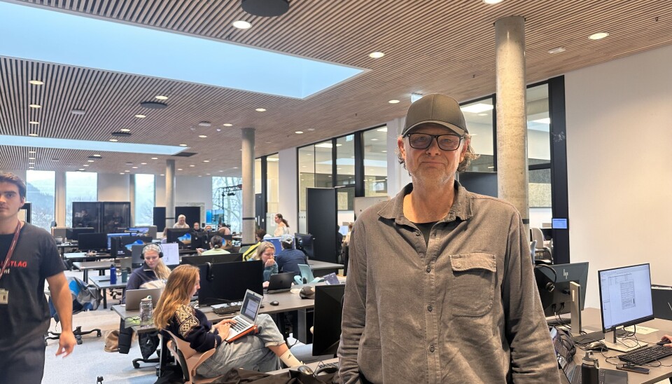 STOLT: Programleder for journalistikk, André Folkestad, skryter av studentenes samarbeidsevne.
