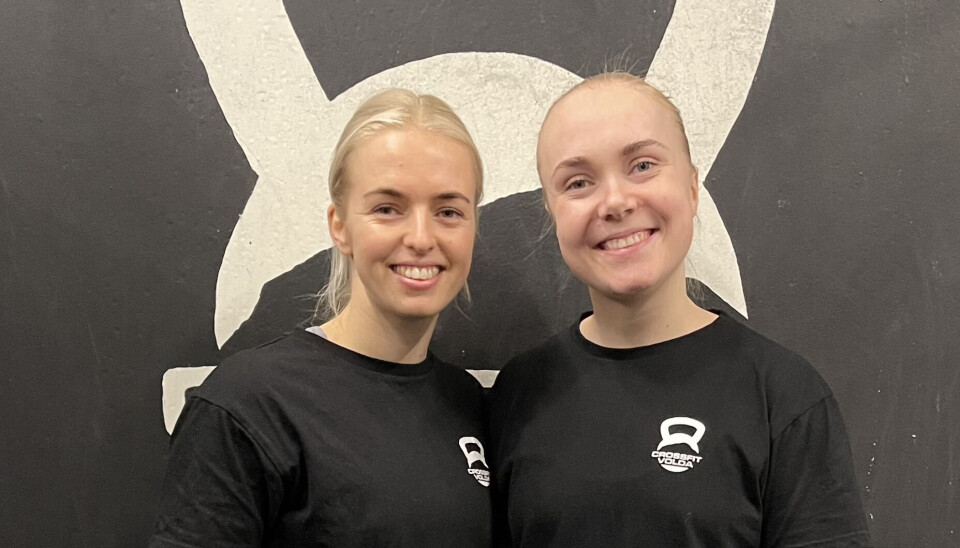 STOLTE EIERE: Ingrid Vatne og Nora Sæbønes er imponert over medlemmenes innsats.
