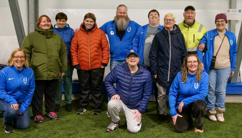 BALL OG BOCCIA: Her er gjengen som deltok på årets første trening.