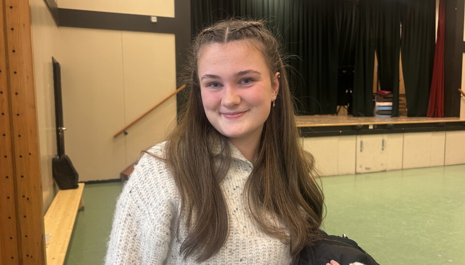 Fride Støylen (17) har selv merket konsekvensene av usikkerhet rundt skolestruktur i Herøy.